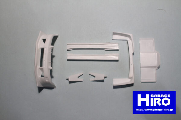 GHA126 Aero Parts Set URAS Ver.1 for NISSAN GT-R R34 / エアロパーツセット ver.1 URAS GT-R R34 - Image 3