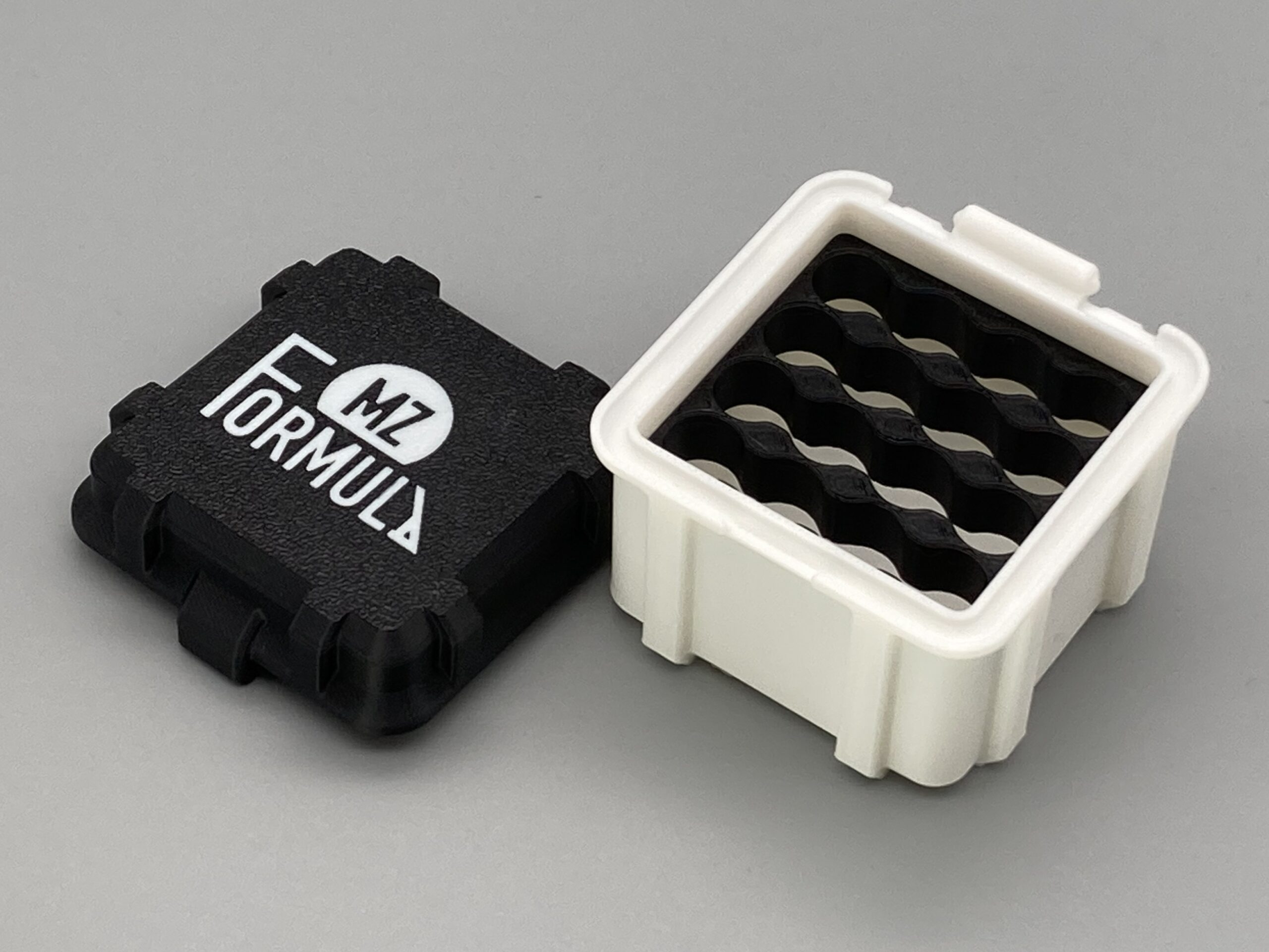 ESGRC-AC014 AAA Battery Storage Case (MZ FORMULA) / バッテリーボックス 単4型 (MZ FORMULA)