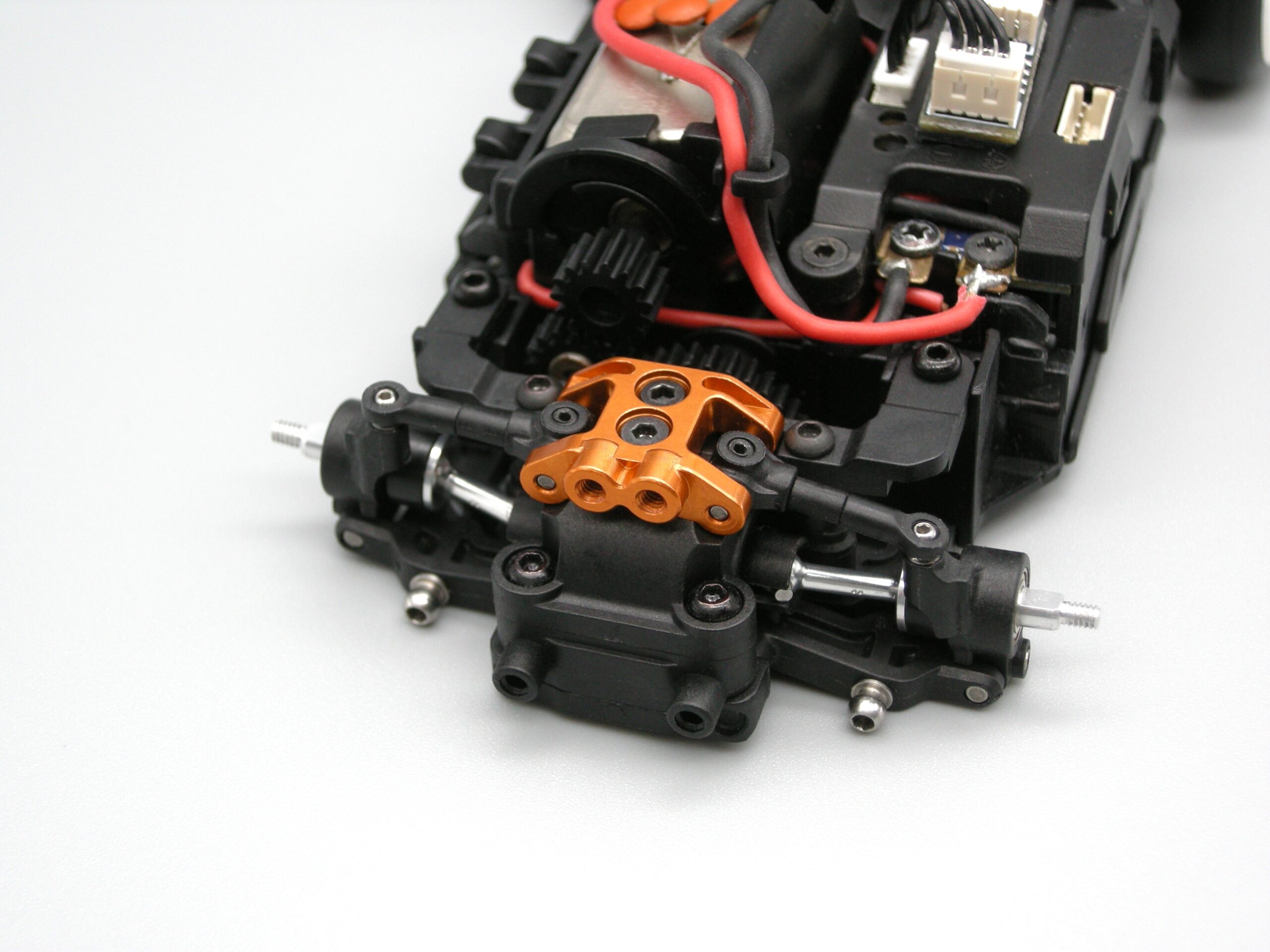 MRD-OP017 Alloy Rear Upper Suspension Holder / アロイリヤアッパーサスホルダー - Image 2