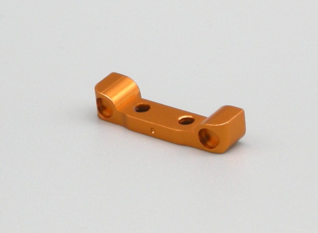 MRD-OP022-10 Alloy Rear Lower Suspension Holder (1.0) / アロイリヤロアサスホルダー (1.0)