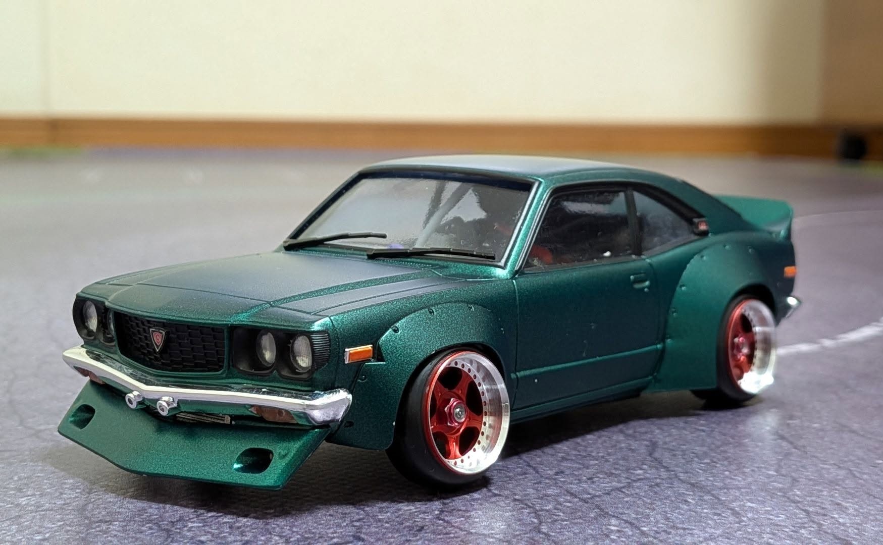 RX-3のプラモデル用ボディを搭載したMRDの例